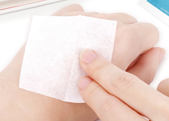 kopen Het antibacteriële Materiaal van de de Stoffenpolyester van Spunlaced niet Geweven voor huistextiel online manufacture