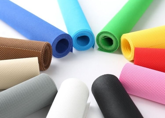 kopen Gordijnen 1.6M slijtvaste Bestand Scheur van PP Spunbond Nonwoven Fabric online manufacture
