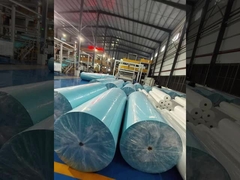 Een rol weegt meer dan 630 kg, zo geweldig.